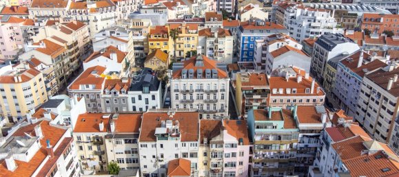 3 bedrooms Apartment in Lisbon, Portugal No. 97322 16