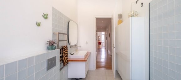 3 bedrooms Apartment in Lisbon, Portugal No. 97322 46