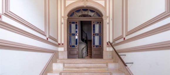 3 bedrooms Apartment in Lisbon, Portugal No. 97322 10