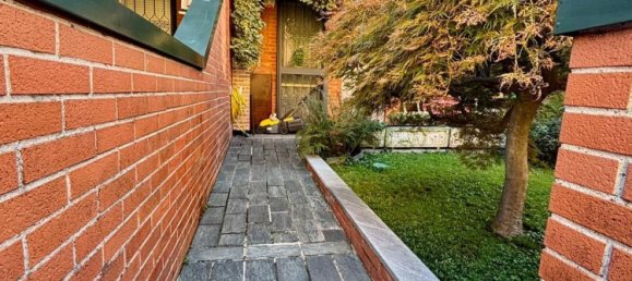 Casa de 4 dormitorios en Milan, Italy No. 360742 3