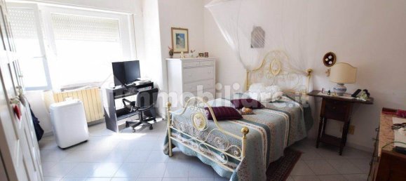 1 bedroom Apartment in Livorno, Italy No. 215310 13