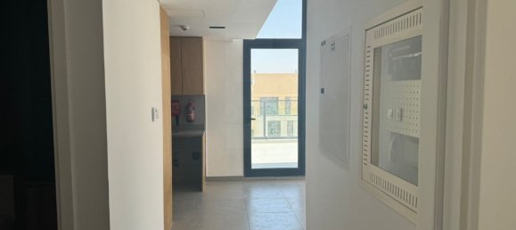 2 bedrooms Apartment in Sharjah, UAE No. 44481 5