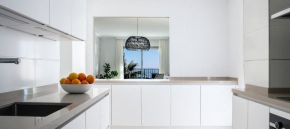 2 bedrooms Apartment in Benahavis, Spain No. 19073 5