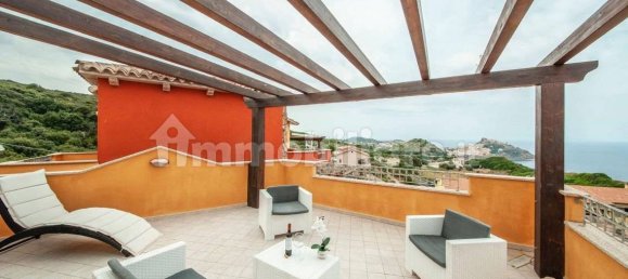 2 Schlafzimmer Penthouse in Castelsardo, Italy, Nr. 350778 3