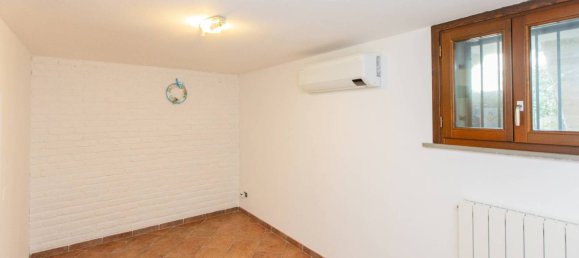 Apartamento T1 em Castellanza, Italy N.º 295262 31