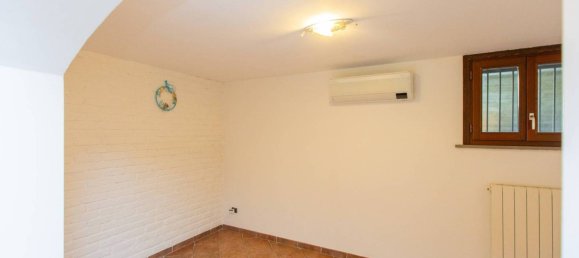 Apartamento T1 em Castellanza, Italy N.º 295262 28