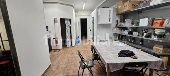 3-Zimmer Gewerbliche Immobilie in Foligno, Italy, Nr. 271552 31