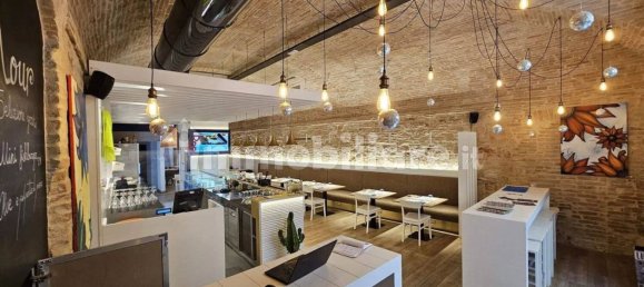 3-Zimmer Gewerbliche Immobilie in Foligno, Italy, Nr. 271552 29