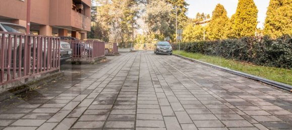 5 rooms Apartment in Bologna, Italy No. 23664 22