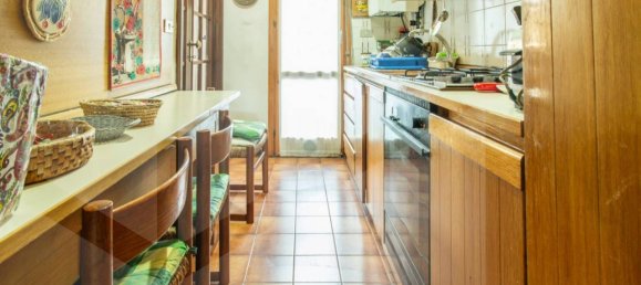 5 rooms Apartment in Bologna, Italy No. 23664 18