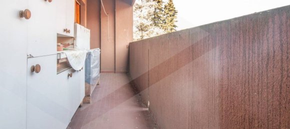 5 rooms Apartment in Bologna, Italy No. 23664 8