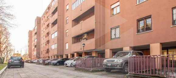 5 rooms Apartment in Bologna, Italy No. 23664 23
