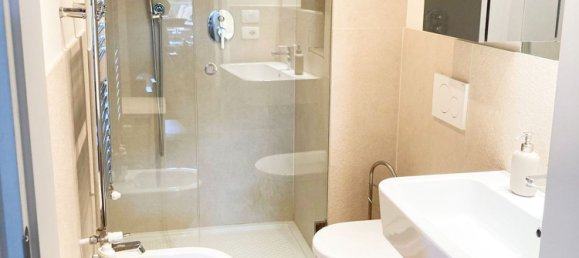 2 rooms Apartment in Florence, Italy No. 49590 10