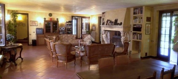 5 غرف نوم فيلا في Marmirolo, Italy رقم 16045 6