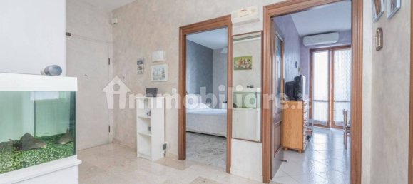 2 bedrooms Apartment in Turin, Italy No. 350571 12