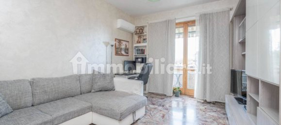 2 bedrooms Apartment in Turin, Italy No. 350571 7