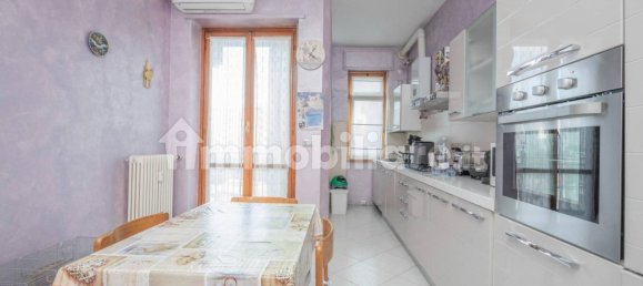 2 bedrooms Apartment in Turin, Italy No. 350571 18