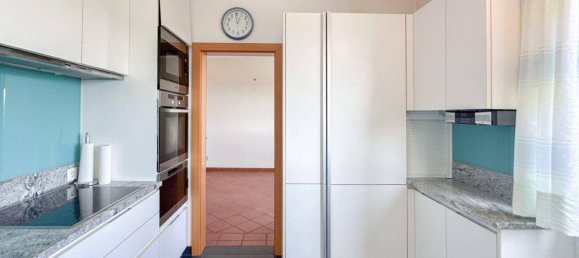 3-salle Appartement à St. Polten, Austria No. 250523 10