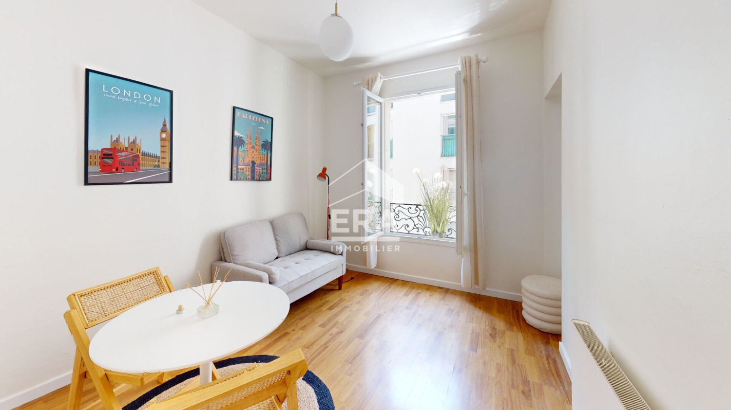 2غرفة شقة في Paris, France رقم 364070