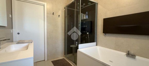 2 Schlafzimmer Wohnung in Scanzorosciate, Italy, Nr. 268786 27