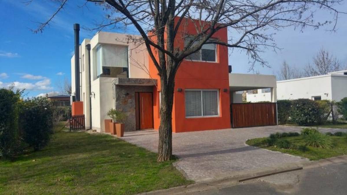 3 bedrooms House in Pilar, Argentina No. 91823