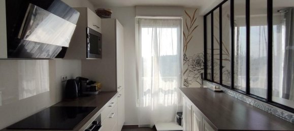 Apartamento de 3 dormitorios en Mantes-la-Ville, France No. 351643 8