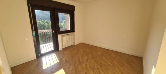 Apartamento de 5 habitaciónes en Perugia, Italy No. 138097 11