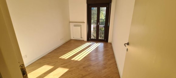 Apartamento de 5 habitaciónes en Perugia, Italy No. 138097 12