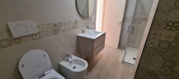Apartamento de 5 habitaciónes en Perugia, Italy No. 138097 14