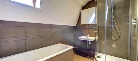 3 bedrooms House in St Johns Wood, United Kingdom No. 7466 6