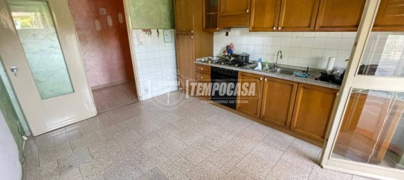3 bedrooms Apartment in Rivarolo Canavese, Italy No. 259848 7