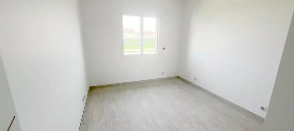 4 bedrooms Castles in Saint-Andre-les-Vergers, France No. 228375 13