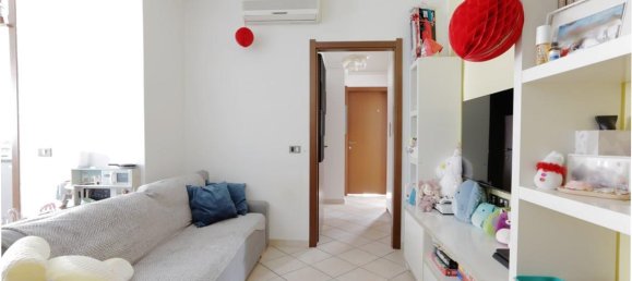 Apartamento de 3 divisões em San Donato Milanese, Italy N.º 41635 12