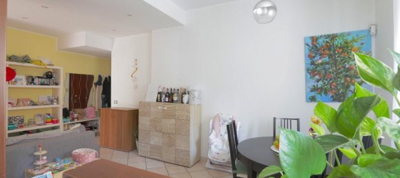 Apartamento de 3 divisões em San Donato Milanese, Italy N.º 41635 8