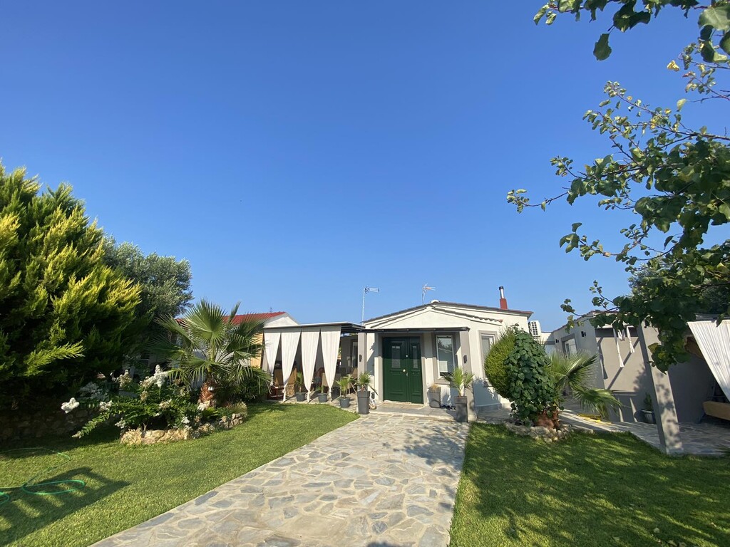 75m² Commercial property in Chalkidiki, Greece No. 8027