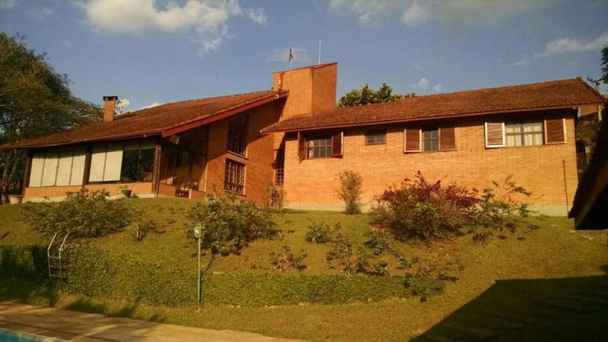 Casa de 3 dormitorios en Sao Paulo, Brazil No. 587586