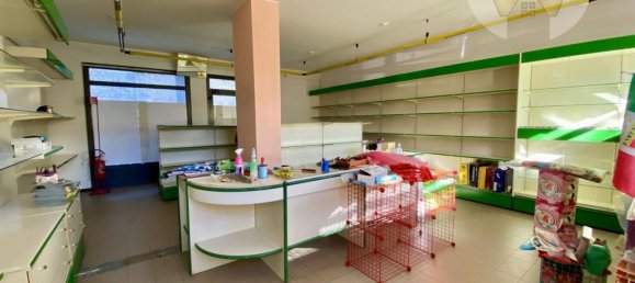 Propriété commerciale à Gorizia, Italy 90m² No. 182264 8