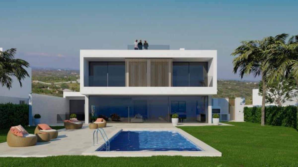 4 bedrooms Villa in Lagoa, Portugal No. 4451