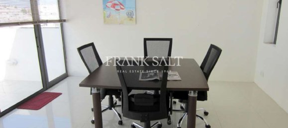 Oficina en San Gwann, Malta 135 m² No. 12917 2