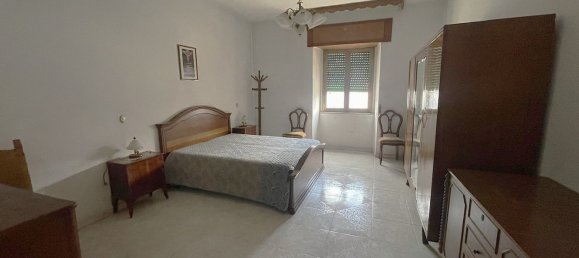 5-salle Appartement à Vico del Gargano, Italy No. 24669 6