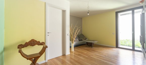 3غرفة شقة في Seregno, Italy رقم 271923 15