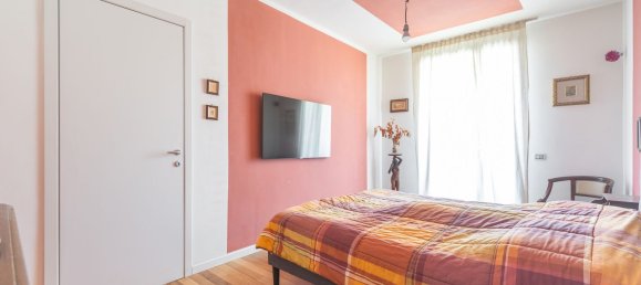 3غرفة شقة في Seregno, Italy رقم 271923 24