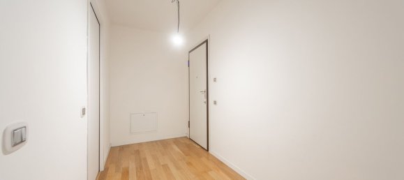 3غرفة شقة في Seregno, Italy رقم 271923 2