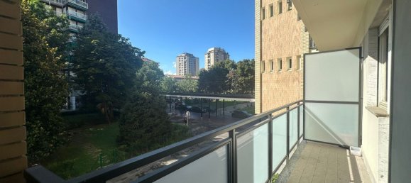 3-salle Appartement à Turin, Italy No. 295405 2