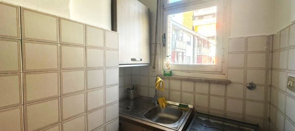 3-salle Appartement à Turin, Italy No. 295405 7