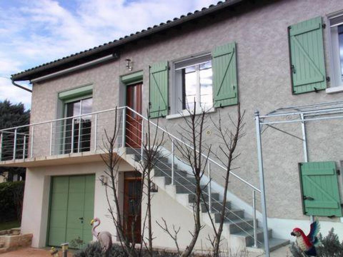 3 bedrooms House in Villeneuve, France No. 5974