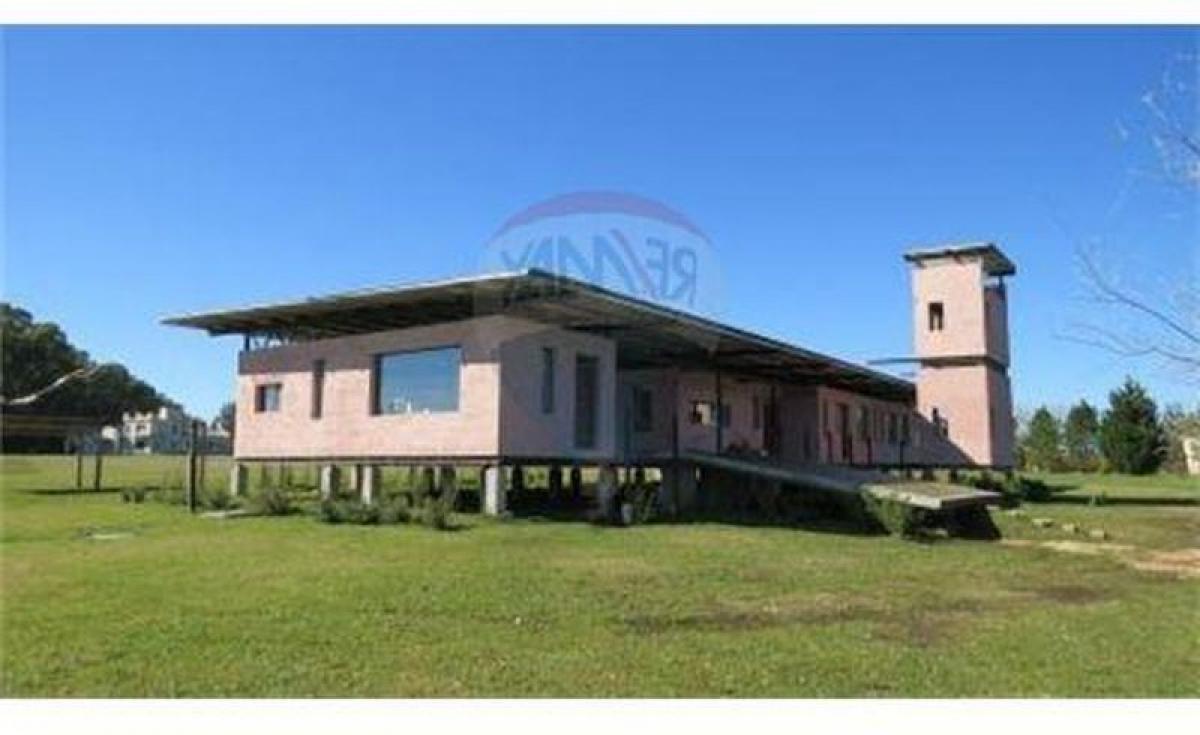 Дом с 5 спальнями в Буэнос-Айрес, Аргентина № 71977