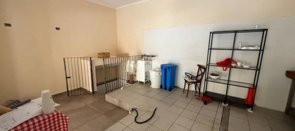 1-salle Propriété commerciale à Rome, Italy No. 282207 3