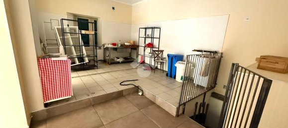 1-salle Propriété commerciale à Rome, Italy No. 282207 11