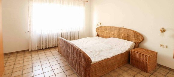 Квартира с 3 спальнями в Reutlingen, Германия № 272451 5